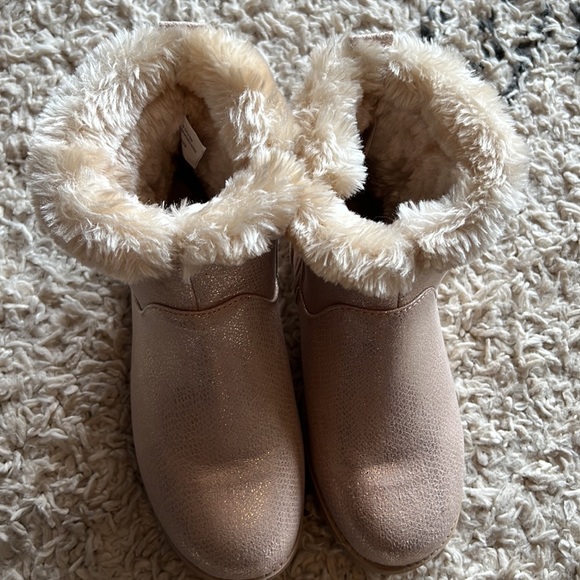 Girls size 5 cat and Jack boots - Picture 3 of 3